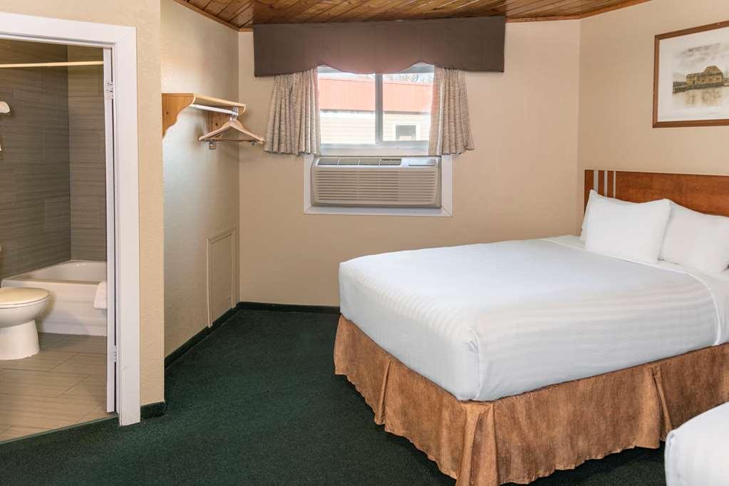 Econo Lodge Inn & Suites Medicine Hat Zimmer foto